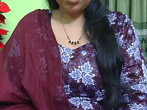 Snapshot of fairy_queen07 chatting on May 12, 2026, 6:05 pm fairy queen07 online show from May 12, 2026, 6:05 pm