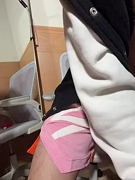 Snapshot of XTTX49 chatting on February 11, 2026, 12:54 pm XTTX49 online show from February 11, 2026, 12:54 pm