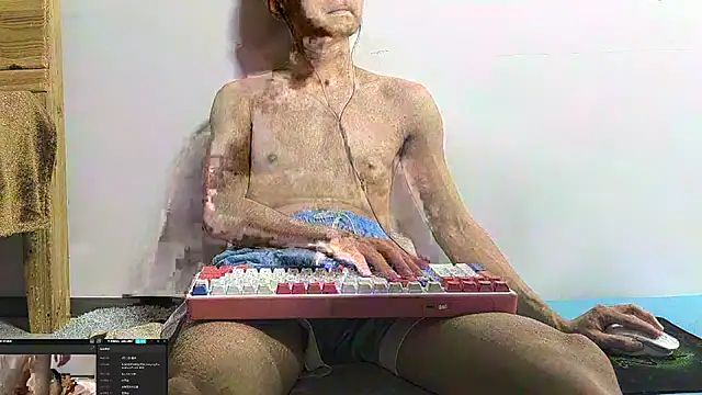 Snapshot of XTTX49 chatting on April 13, 2026, 12:32 pm XTTX49 online show from April 13, 2026, 12:32 pm