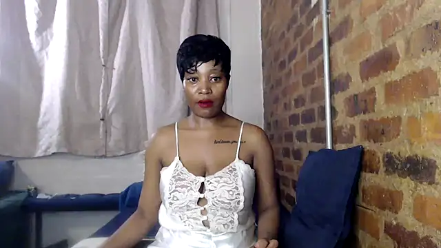 SweetPortableAmber online show from November 4, 2025, 11:37 pm