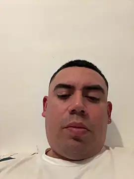 Snapshot of davidxxx099 chatting on April 13, 2026, 5:51 pm davidxxx099 online show from April 13, 2026, 5:51 pm