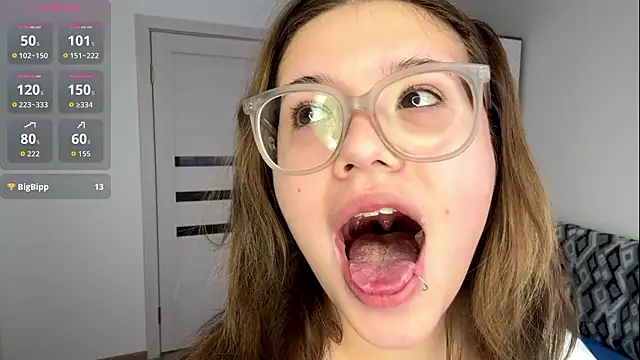 Snapshot of VerniceEngelking chatting on February 2, 2026, 5:28 am VerniceEngelking online show from February 2, 2026, 5:28 am