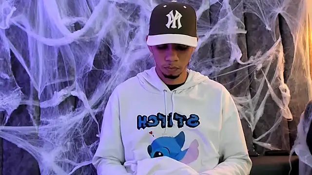 Snapshot of DustinandJordan chatting on October 10, 2025, 4:55 am DustinandJordan online show from October 10, 2025, 4:55 am