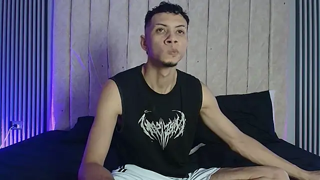 Snapshot of DustinandJordan chatting on November 7, 2025, 9:04 pm DustinandJordan online show from November 7, 2025, 9:04 pm