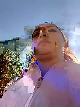 Snapshot of Mariana-94 chatting on April 12, 2026, 1:27 pm Mariana-94 online show from April 12, 2026, 1:27 pm