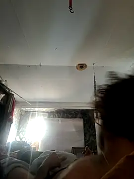 Snapshot of bearded_cross chatting on November 21, 2025, 4:38 pm bearded cross online show from November 21, 2025, 4:38 pm