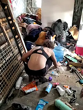 Snapshot of bearded_cross chatting on November 22, 2025, 8:41 pm bearded cross online show from November 22, 2025, 8:41 pm