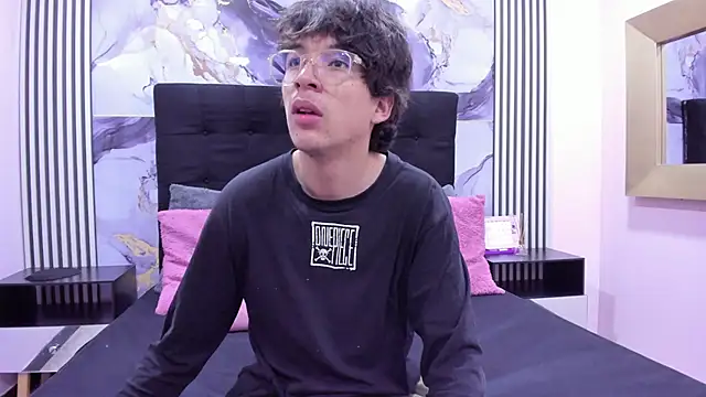 Desire Ecstasy online show from November 30, 2025, 1:04 pm