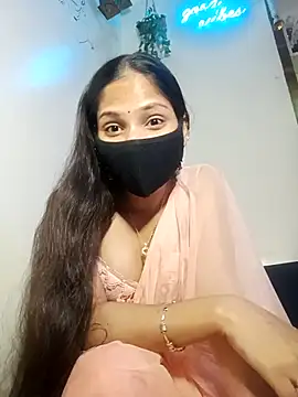 TheSassyGirl7 online show from September 18, 2025, 5:37 pm