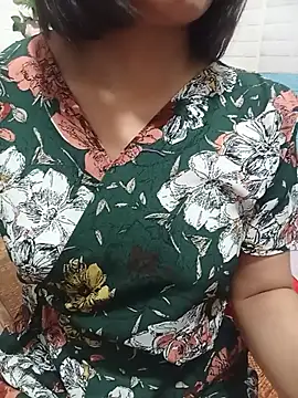 Snapshot of Thaohoa_love chatting on July 5, 2026, 10:06 pm Thaohoa love online show from July 5, 2026, 10:06 pm