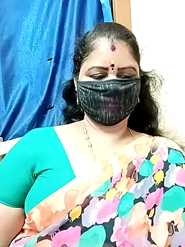 Snapshot of sushma26 chatting on April 18, 2026, 7:18 pm sushma26 online show from April 18, 2026, 7:18 pm