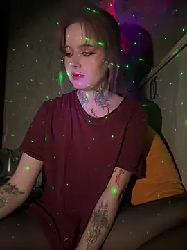 n1ghtcloud online show from November 10, 2025, 6:18 pm