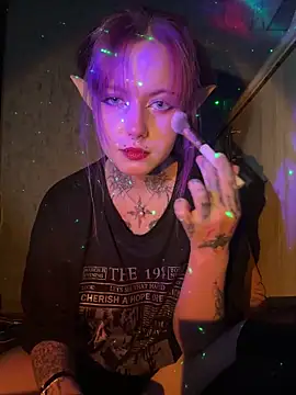 n1ghtcloud online show from December 4, 2025, 6:49 pm