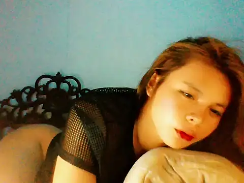 kera metina online show from January 11, 2026, 2:27 am