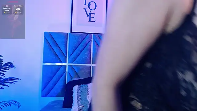 Snapshot of AlombraMorris chatting on November 7, 2025, 12:05 pm AlombraMorris online show from November 7, 2025, 12:05 pm