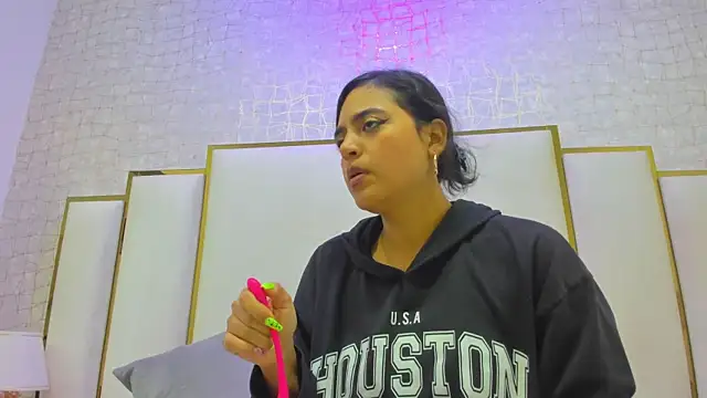 thalia888  online show from February 17, 2026, 7:53 pm