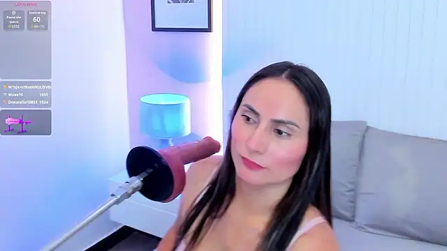 Snapshot of lauren_stone_ chatting on February 13, 2026, 6:48 pm lauren stone online show from February 13, 2026, 6:48 pm