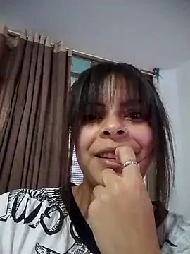 MiaCollinssx online show from November 15, 2025, 11:07 am