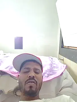 Snapshot of Danypeluche chatting on September 18, 2025, 4:03 am Danypeluche online show from September 18, 2025, 4:03 am