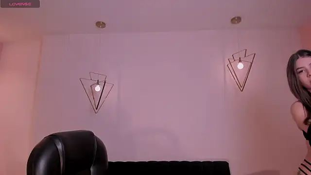 TiffannySins online show from October 28, 2025, 4:16 am