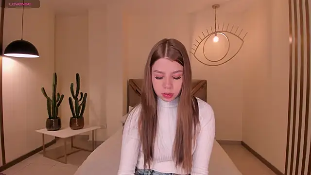 TiffannySins online show from November 25, 2025, 4:12 am