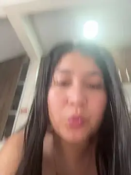 evelyn 1702 online show from October 10, 2025, 7:02 pm