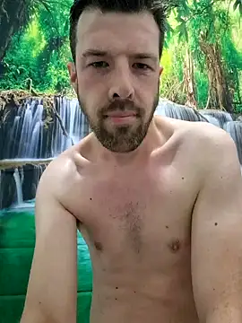 Snapshot of welcome-to-the-jungle chatting on January 16, 2026, 10:14 pm welcome-to-the-jungle online show from January 16, 2026, 10:14 pm