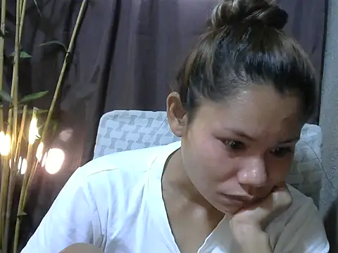 Sweeetgurll online show from March 25, 2026, 12:05 am