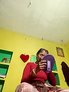 Snapshot of Monika_thakurr chatting on September 16, 2025, 9:16 pm Monika thakurr online show from September 16, 2025, 9:16 pm