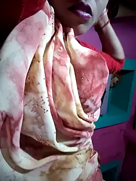 Snapshot of Monika_thakurr chatting on March 31, 2026, 1:55 pm Monika thakurr online show from March 31, 2026, 1:55 pm