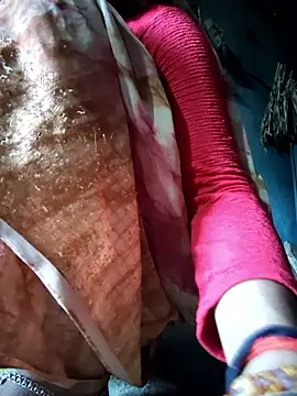 Snapshot of Monika_thakurr chatting on April 10, 2026, 12:32 pm Monika thakurr online show from April 10, 2026, 12:32 pm