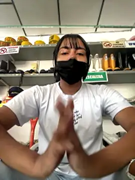 Snapshot of Kyra__Rose chatting on January 10, 2026, 2:41 pm Kyra Rose online show from January 10, 2026, 2:41 pm