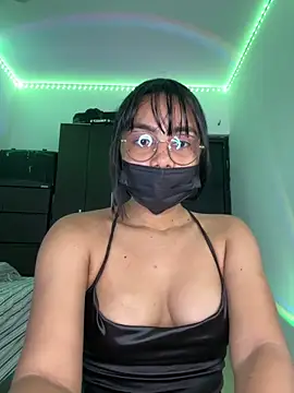 Snapshot of Kyra__Rose chatting on February 8, 2026, 9:40 pm Kyra Rose online show from February 8, 2026, 9:40 pm