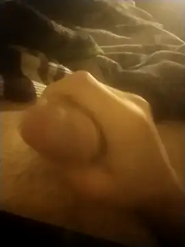 Snapshot of Yhnist34 chatting on February 21, 2026, 10:11 pm Yhnist34 online show from February 21, 2026, 10:11 pm