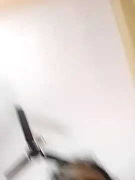 Snapshot of Cute_dolly23 chatting on October 17, 2025, 9:01 am Cute dolly23 online show from October 17, 2025, 9:01 am