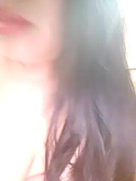 Snapshot of Julyy08 chatting on December 15, 2025, 2:27 am Julyy08 online show from December 15, 2025, 2:27 am