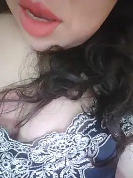 Snapshot of Julyy08 chatting on June 22, 2026, 3:42 pm Julyy08 online show from June 22, 2026, 3:42 pm