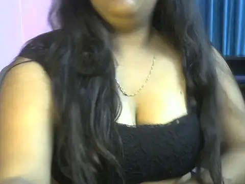 Queenxxx98 online show from February 7, 2026, 8:01 pm