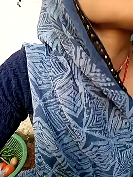 Snapshot of Sapna9685 chatting on October 11, 2025, 8:13 am Sapna9685 online show from October 11, 2025, 8:13 am