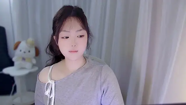 Snapshot of YUANYUAN-A chatting on November 8, 2025, 8:36 am YUANYUAN-A online show from November 8, 2025, 8:36 am