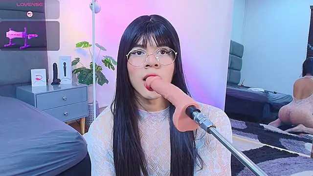 Slenna Moon online show from March 20, 2026, 11:53 pm