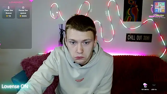 Xavier Night81 online show from November 19, 2025, 8:47 am