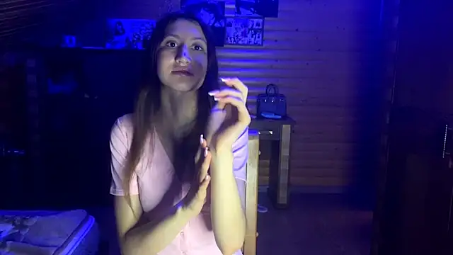 Snapshot of Shyselly chatting on November 1, 2025, 5:15 pm Shyselly online show from November 1, 2025, 5:15 pm