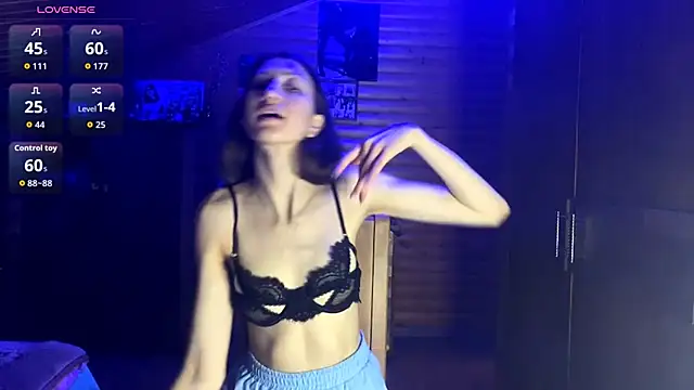 Snapshot of Shyselly chatting on November 18, 2025, 5:17 pm Shyselly online show from November 18, 2025, 5:17 pm