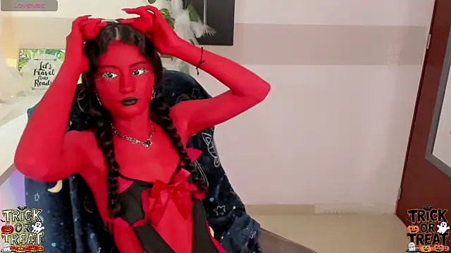 Krysten Riter online show from October 31, 2025, 3:13 pm