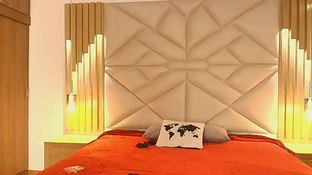 allie pearl online show from December 22, 2025, 12:02 pm