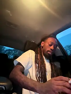 Snapshot of Scattyboo chatting on December 1, 2025, 12:10 pm Scattyboo online show from December 1, 2025, 12:10 pm