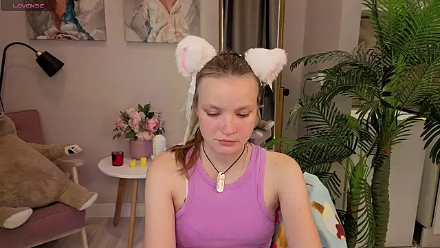 Ginger Emma online show from September 21, 2025, 9:16 pm