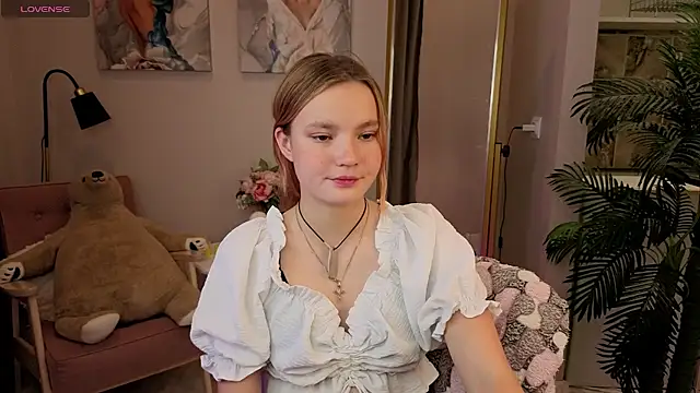 Ginger Emma online show from October 2, 2025, 8:38 pm