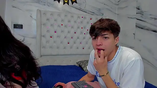 Ari and Storm online show from May 9, 2026, 4:56 pm
